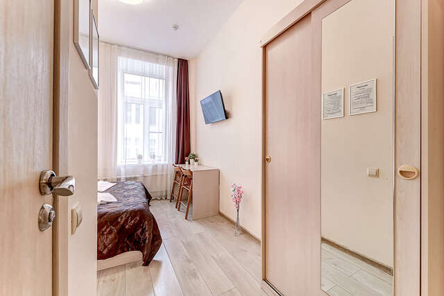 Гостиница Демократ на Невском 95 Санкт-Петербург-19