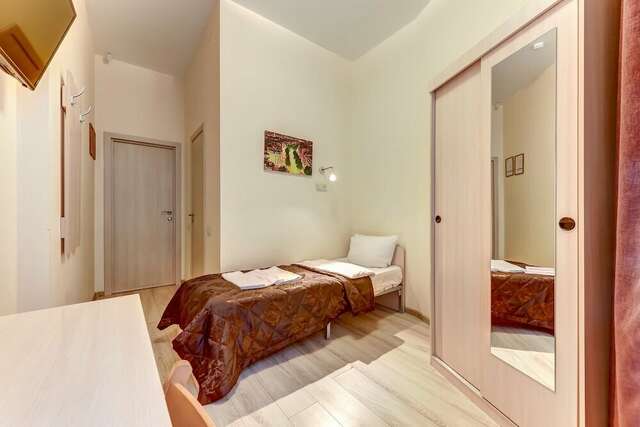 Гостиница Демократ на Невском 95 Санкт-Петербург-94